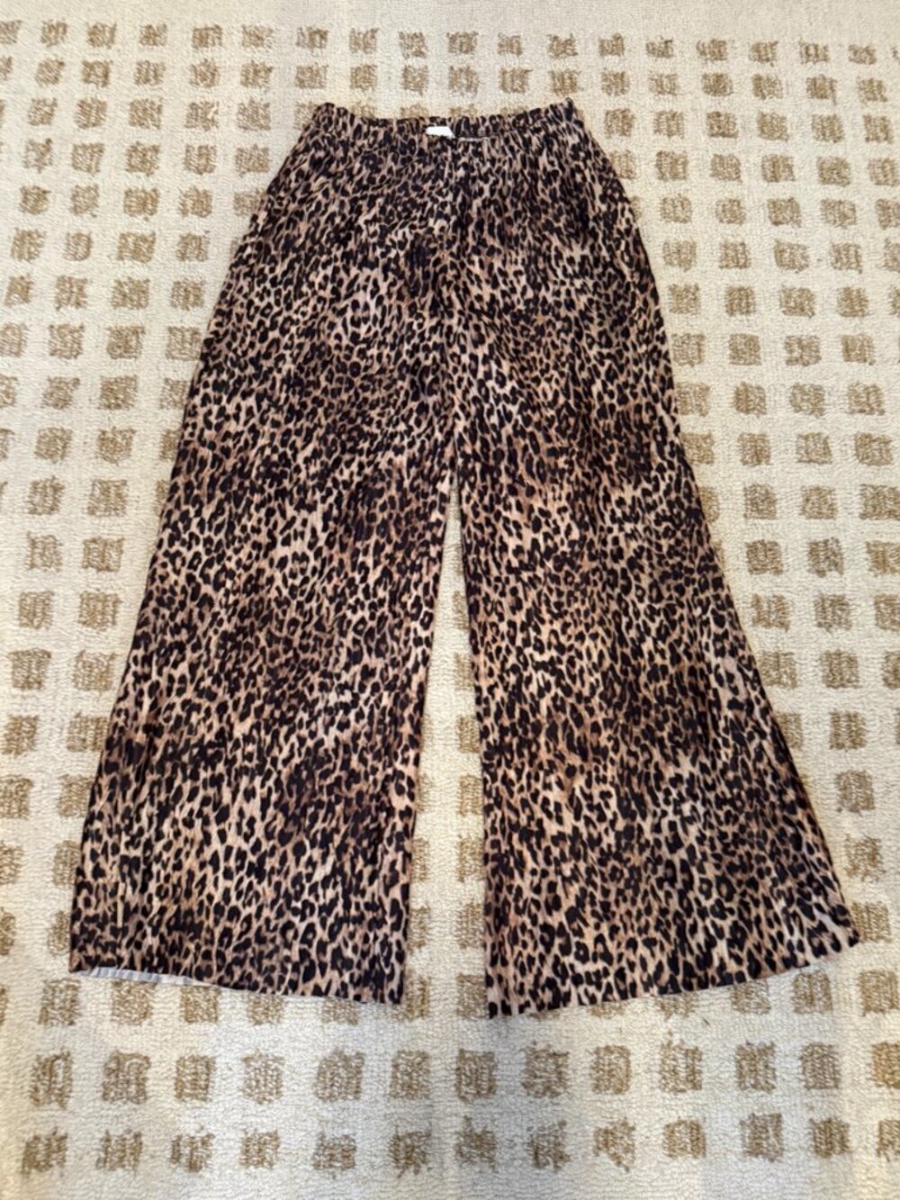 *Topshop Leopard Print Wide Leg Flowy Pants Size US 4-6**